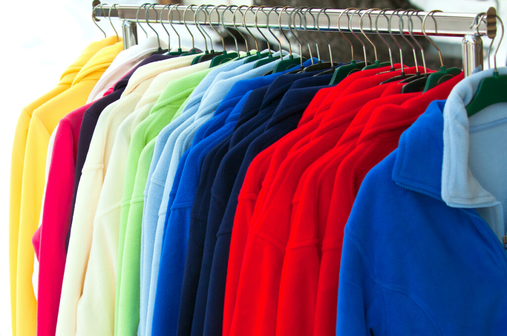 Polary reklamowe z nadrukiem nie tylko jako odzież robocza